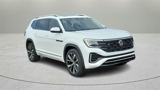 new 2025 Volkswagen Atlas car, priced at $52,946