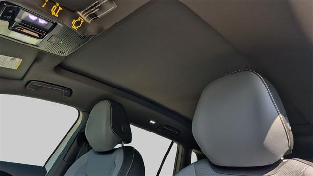 new 2025 Volkswagen Tiguan car, priced at $37,591