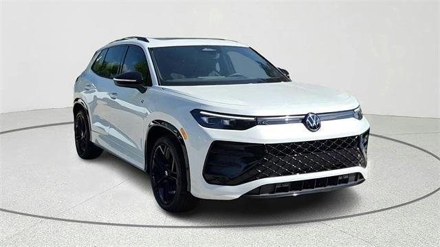 new 2025 Volkswagen Tiguan car, priced at $37,591