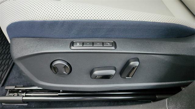 new 2025 Volkswagen ID.4 car, priced at $49,989