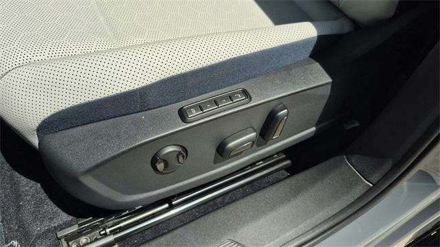 new 2025 Volkswagen ID.4 car, priced at $47,361