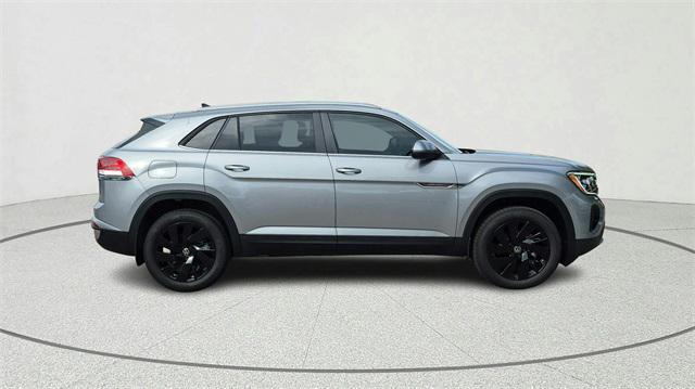 new 2026 Volkswagen Atlas Cross Sport car, priced at $46,583