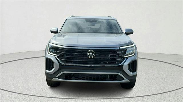 new 2026 Volkswagen Atlas Cross Sport car, priced at $46,583