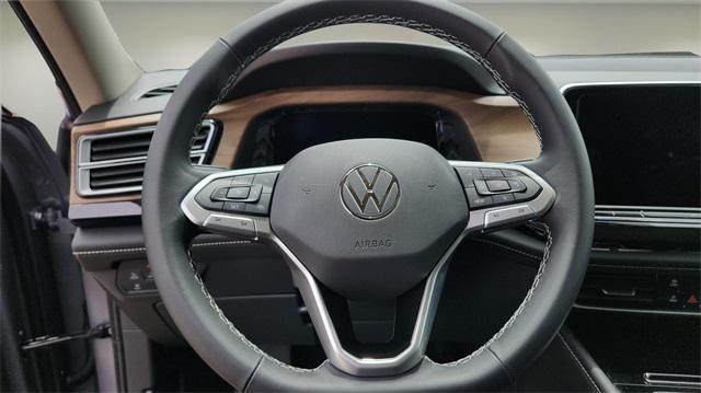 new 2025 Volkswagen Atlas car, priced at $42,999