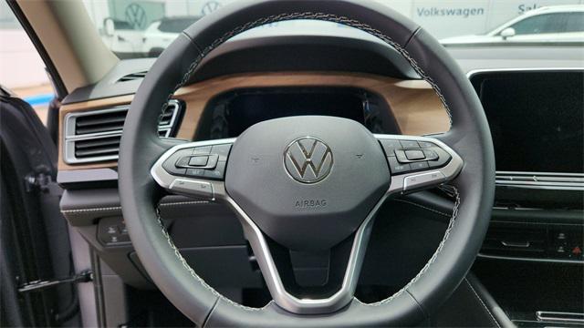 new 2025 Volkswagen Atlas car, priced at $40,423