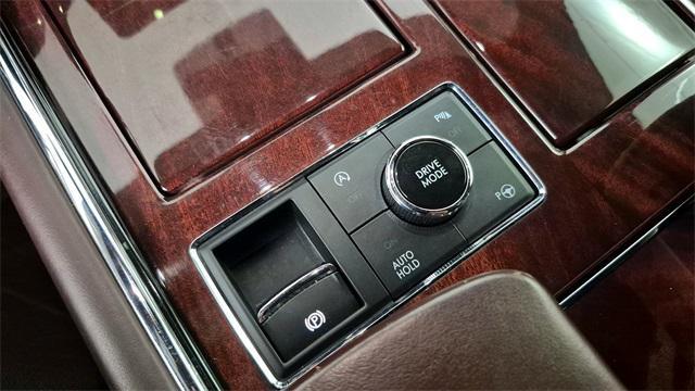 used 2019 Lincoln Navigator car, priced at $39,999