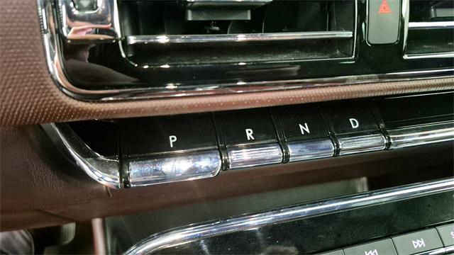 used 2019 Lincoln Navigator car, priced at $39,999