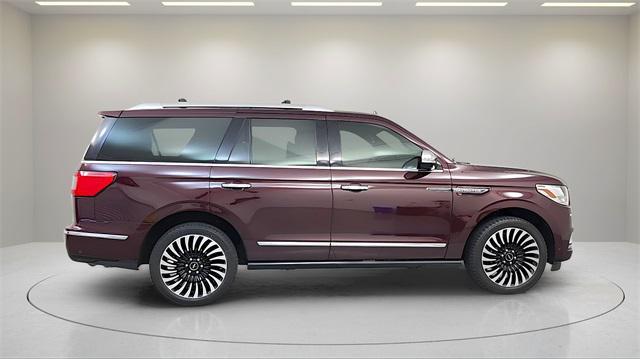 used 2019 Lincoln Navigator car, priced at $39,999