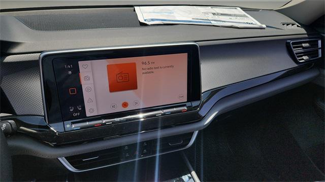 new 2025 Volkswagen Atlas car, priced at $44,999