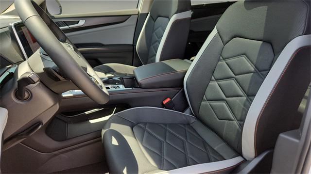 new 2025 Volkswagen Atlas car, priced at $44,999