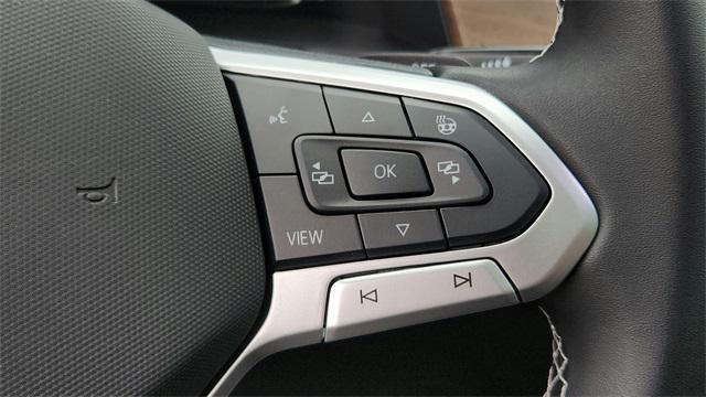 new 2025 Volkswagen Atlas car, priced at $40,999