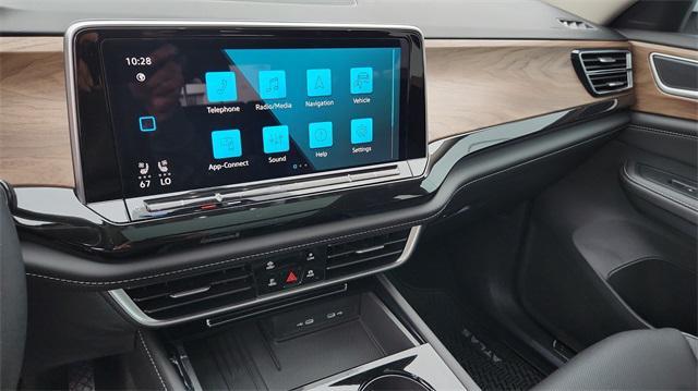 new 2025 Volkswagen Atlas car, priced at $40,999