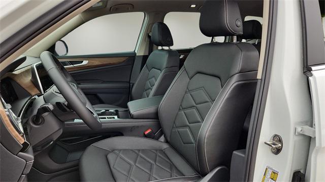 new 2025 Volkswagen Atlas car, priced at $40,999