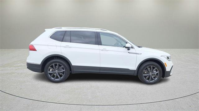 new 2024 Volkswagen Tiguan car, priced at $31,492