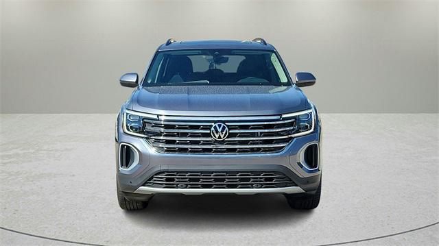 new 2025 Volkswagen Atlas car, priced at $44,741