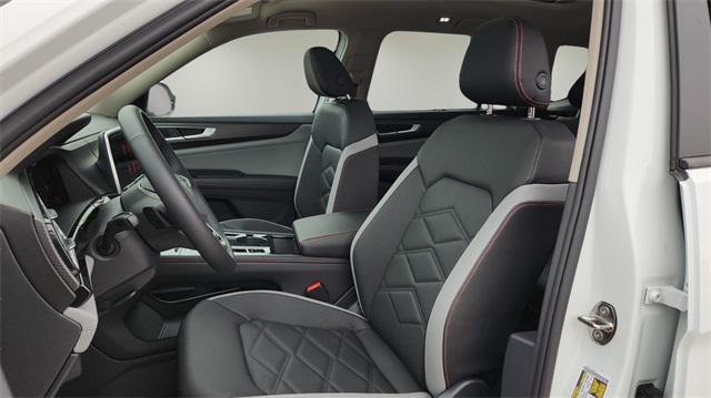 new 2025 Volkswagen Atlas car, priced at $42,299