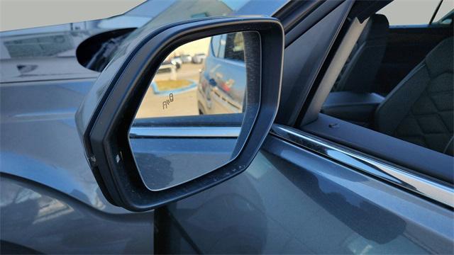 new 2025 Volkswagen Atlas car, priced at $41,059