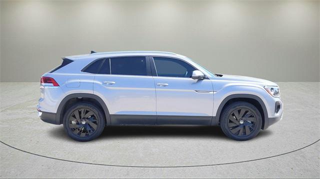 new 2024 Volkswagen Atlas Cross Sport car