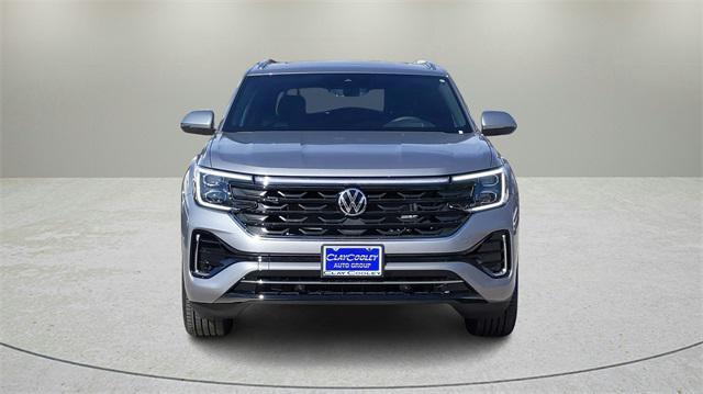 new 2024 Volkswagen Atlas Cross Sport car