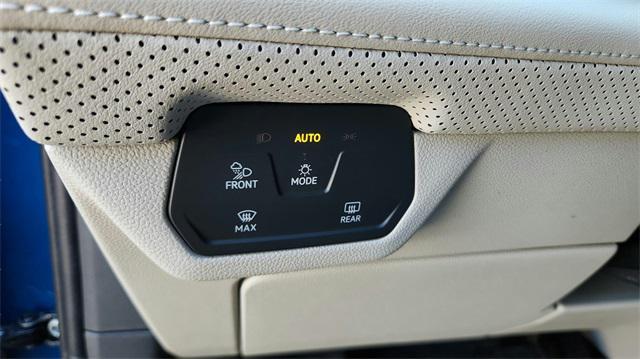 new 2025 Volkswagen Atlas car, priced at $36,250