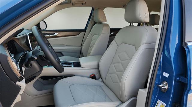 new 2025 Volkswagen Atlas car, priced at $36,250