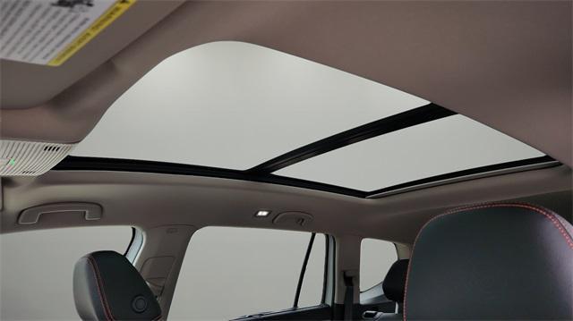 new 2025 Volkswagen Atlas car, priced at $43,256