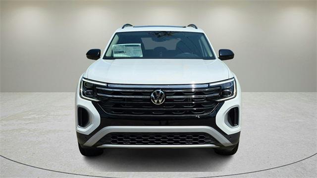 new 2025 Volkswagen Atlas car, priced at $45,576