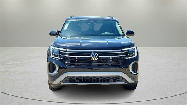 new 2024 Volkswagen Atlas car, priced at $44,668