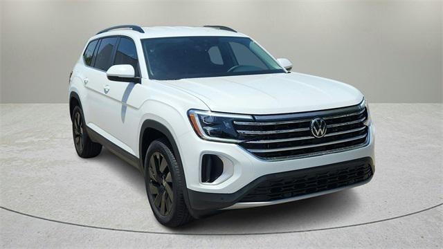 new 2025 Volkswagen Atlas car, priced at $40,999