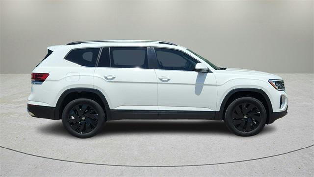 new 2025 Volkswagen Atlas car, priced at $40,999