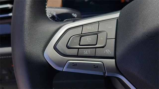 new 2025 Volkswagen Atlas car, priced at $40,999