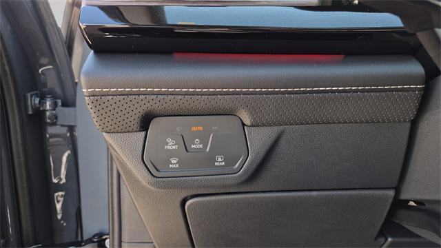 new 2025 Volkswagen Atlas car, priced at $47,806