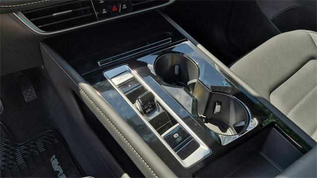 new 2025 Volkswagen Atlas car, priced at $49,509