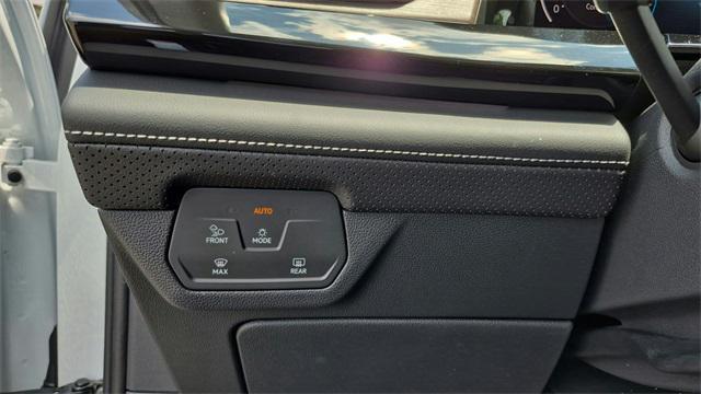 new 2025 Volkswagen Atlas car, priced at $52,811