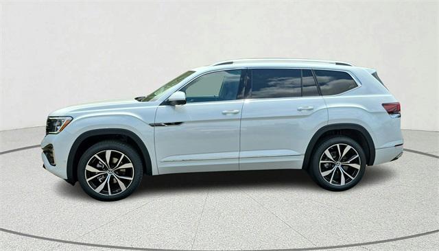 new 2025 Volkswagen Atlas car, priced at $52,811