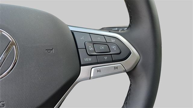 new 2025 Volkswagen Atlas car, priced at $52,811