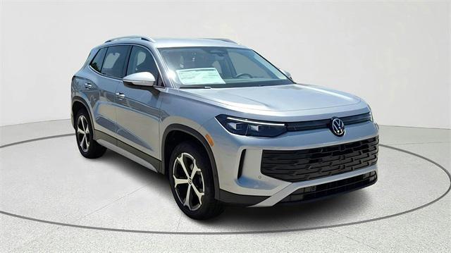 new 2025 Volkswagen Tiguan car, priced at $33,680