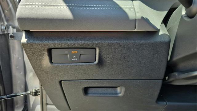 new 2025 Volkswagen Tiguan car, priced at $33,680
