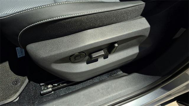new 2025 Volkswagen Tiguan car, priced at $33,680