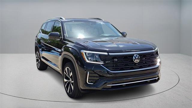 new 2025 Volkswagen Atlas car, priced at $52,356