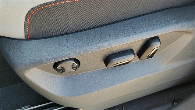 new 2025 Volkswagen Atlas car, priced at $44,699