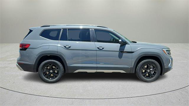 new 2025 Volkswagen Atlas car, priced at $44,699