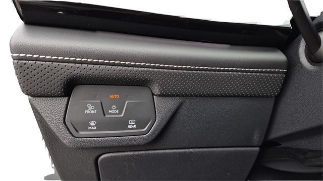 new 2026 Volkswagen Atlas car, priced at $57,286