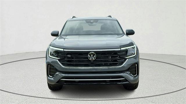 new 2026 Volkswagen Atlas car, priced at $57,286