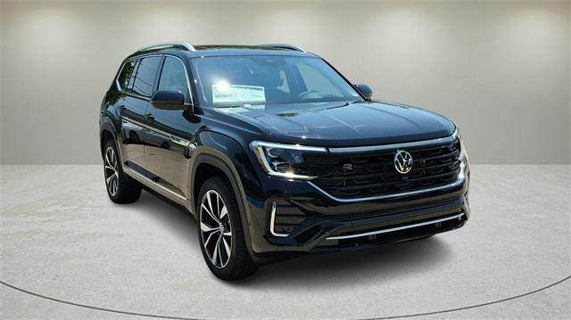 new 2025 Volkswagen Atlas car, priced at $52,356