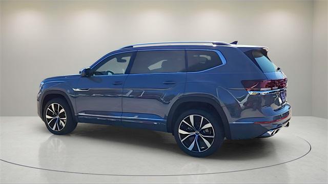 new 2025 Volkswagen Atlas car, priced at $54,348