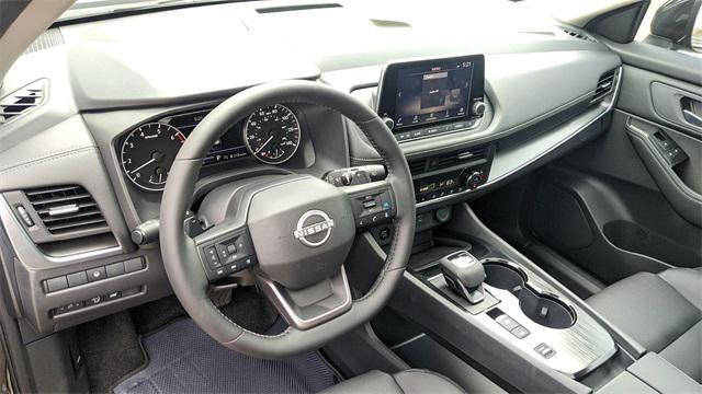 used 2025 Nissan Rogue car, priced at $25,999
