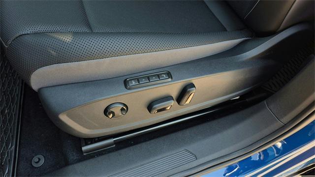 new 2025 Volkswagen ID.4 car, priced at $47,361