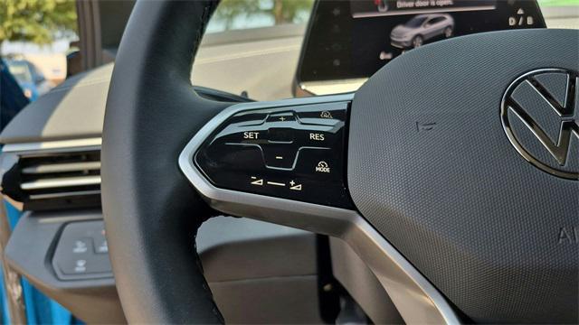new 2025 Volkswagen ID.4 car, priced at $47,361