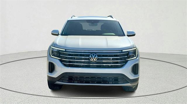 new 2026 Volkswagen Atlas car, priced at $48,181